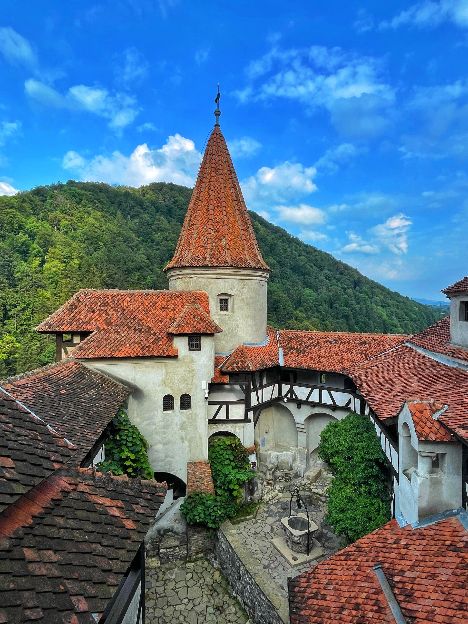 Transylvanian Adventure | Stunning view of a Transylvanian building showcasing its traditional architecture and charming details